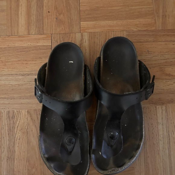 Birkenstock Gizeh Patent Thong Comfort Sandal - Picture 3 of 6